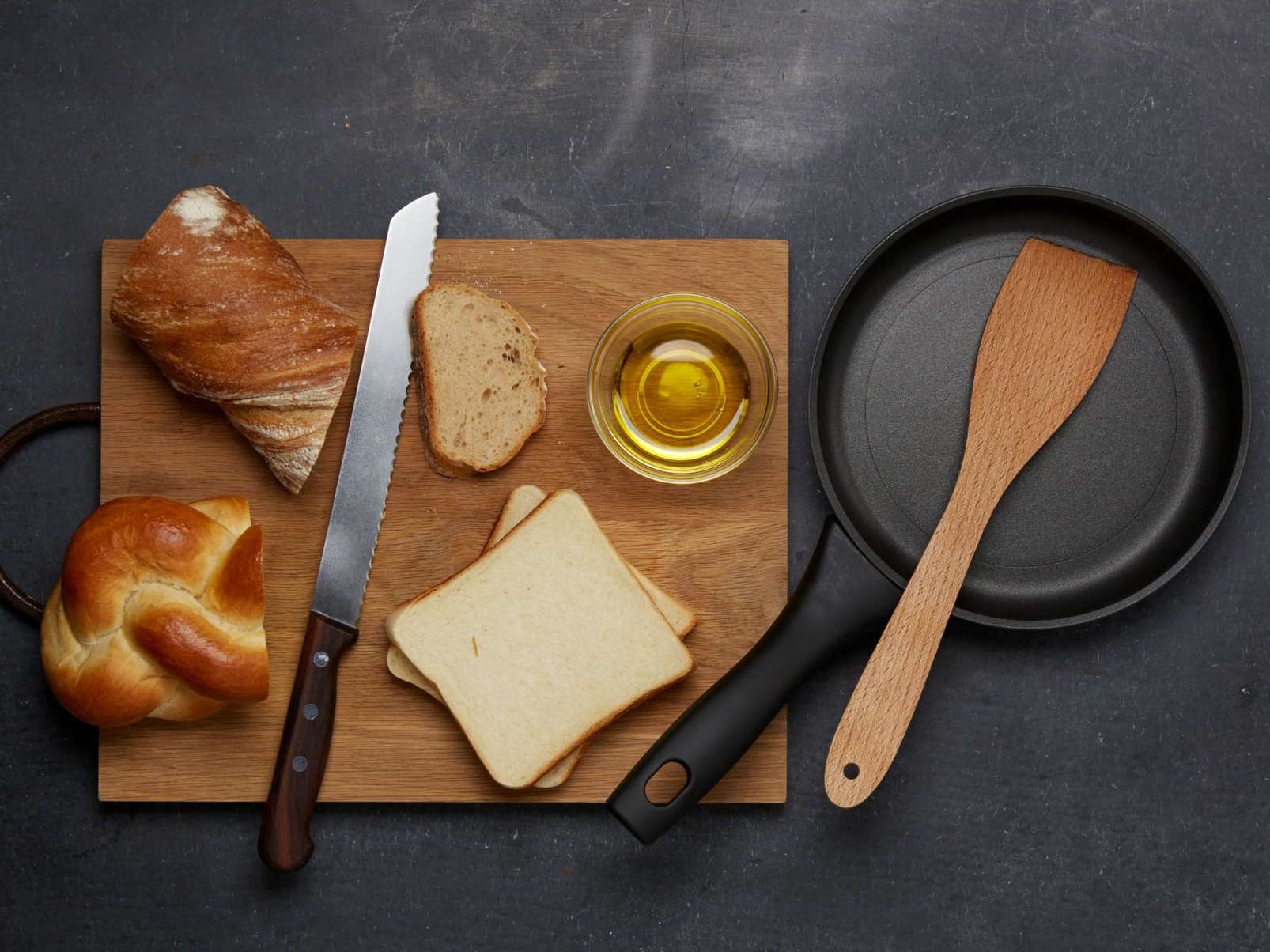 Fondue-chinoise-Suppe mit Speck-Croûtons | Rezept